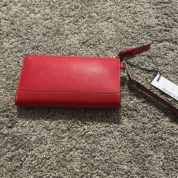 NWT Dooney & Burke wallet - Picture 5 of 8